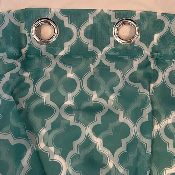 NEW IN PACKAGE!! 12 Curtain Sheer Panels.Teal & White SUPER CUTE - Picture 3 of 5